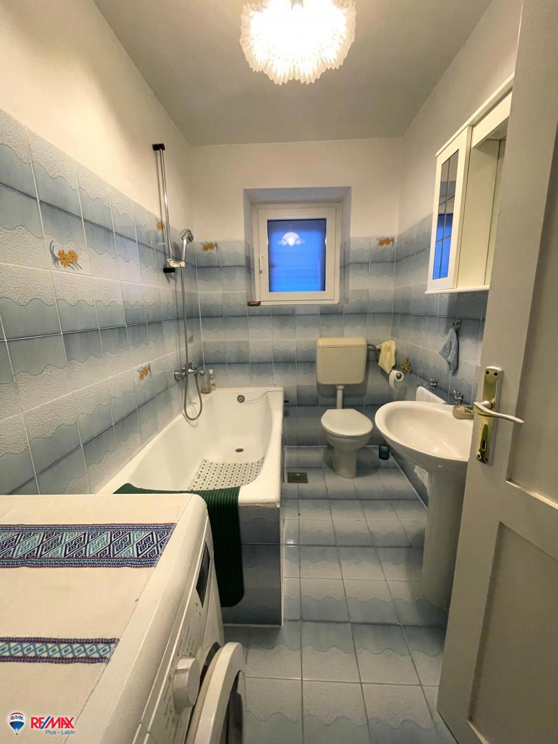 Casa Trget, Raša, 150m2