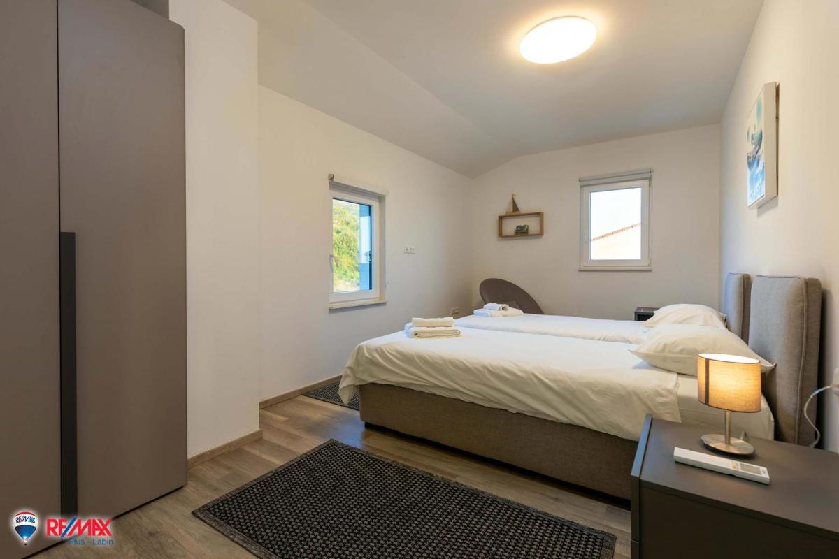 Villa Sveti Lovreč Labinski, Raša, 120m2