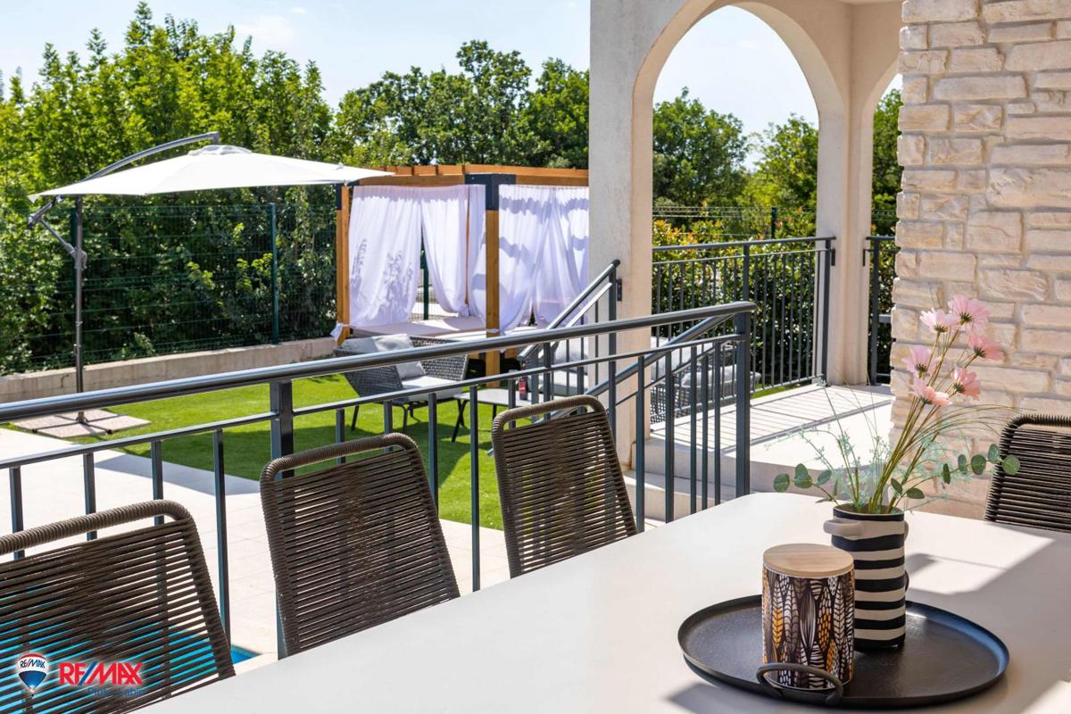 Villa Sveti Lovreč Labinski, Raša, 120m2