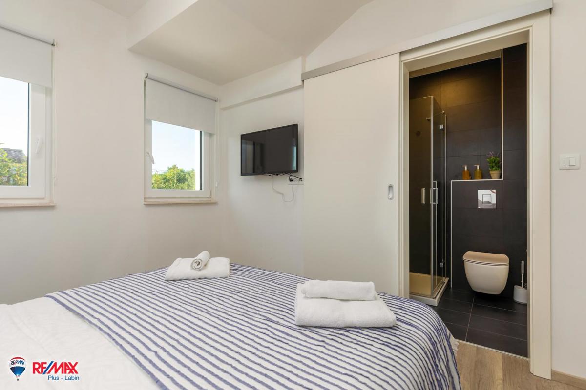 Villa Sveti Lovreč Labinski, Raša, 120m2