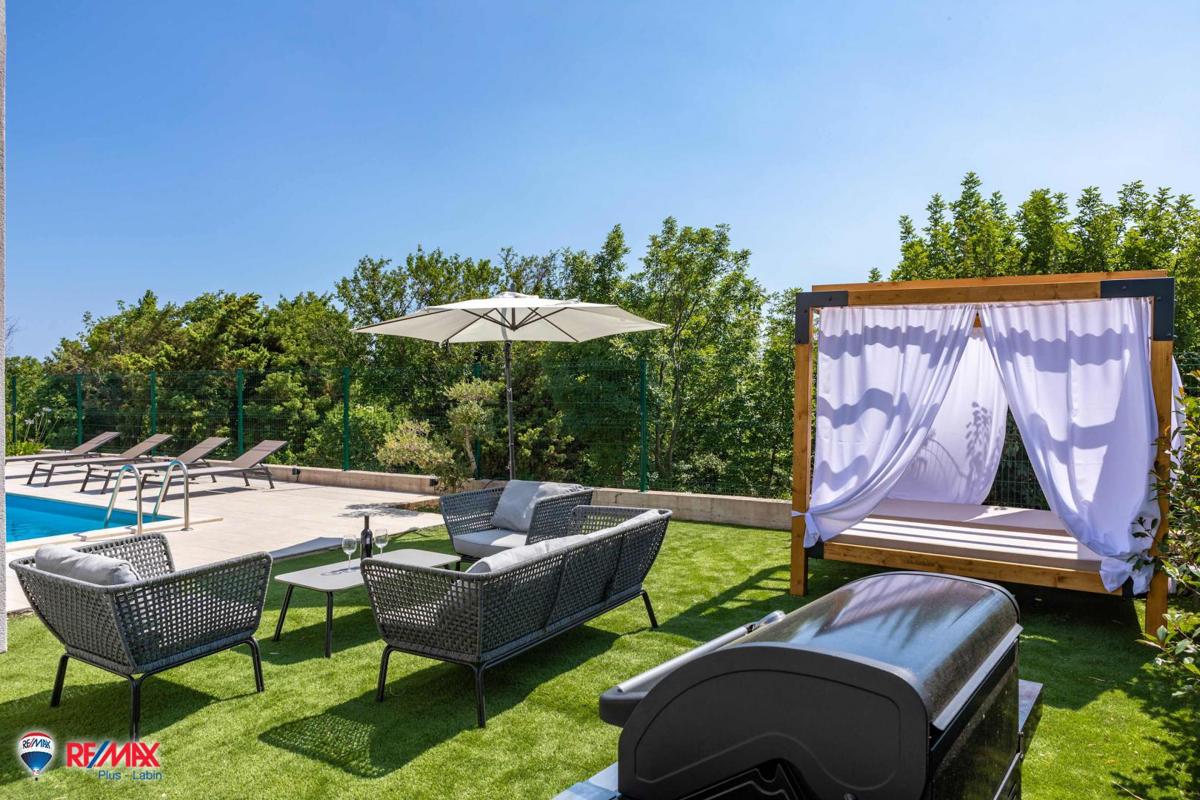 Villa Sveti Lovreč Labinski, Raša, 120m2