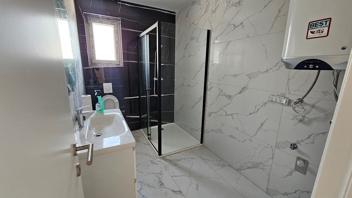 Immobili Istria, vendo appartamento con vista mare, Novigrad-Cittanova