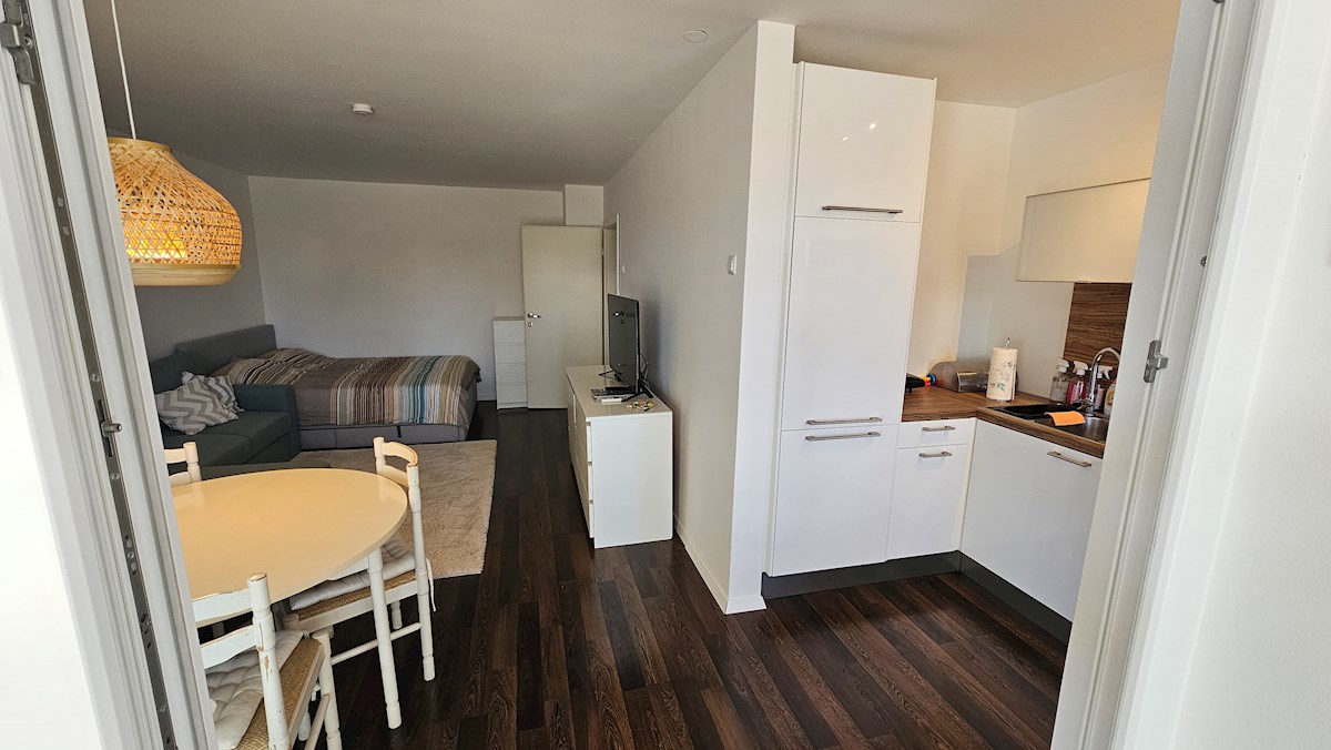 Monolocale vicino al mare – terrazza e posizione top