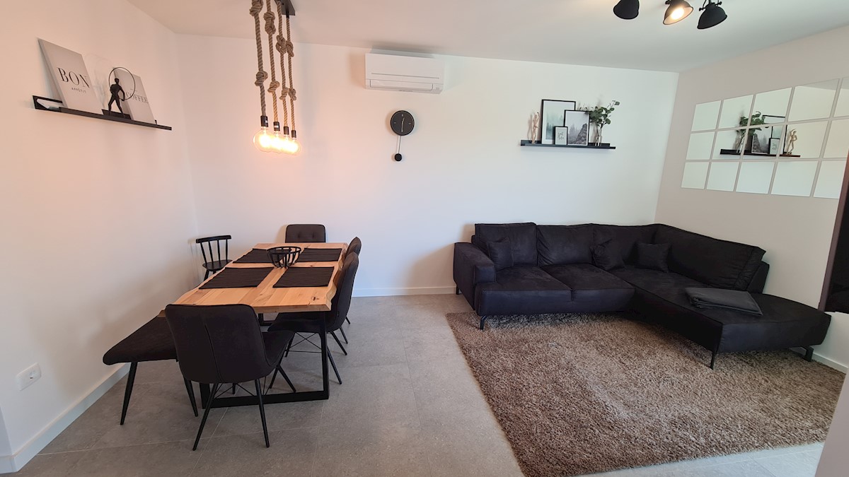 Immobili Istria, vendo appartamento, Novigrad-Cittanova