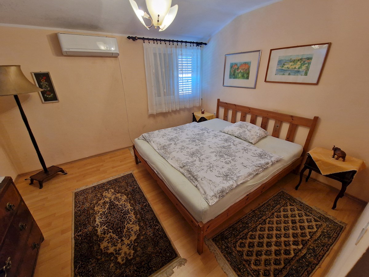 Immobili Istria, vendo casa con vista mare, Novigrad, dintorni