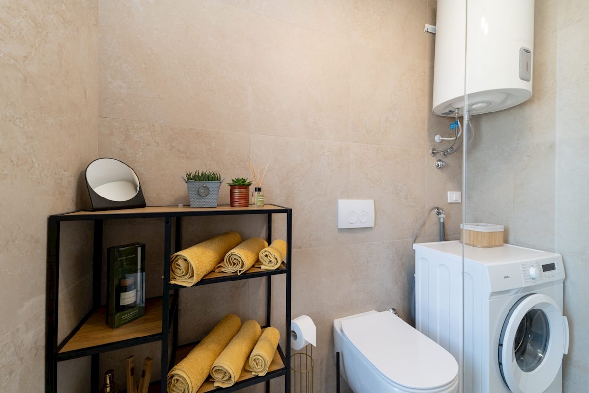 Immobili Istria, vendo appartamento, vicino il mare, Novigrad-Cittanova