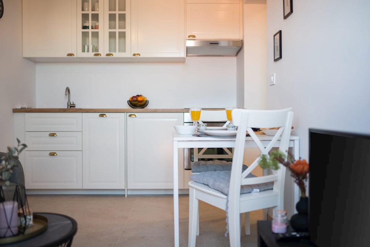 Immobili Istria, vendo appartamento, vicino il mare, Novigrad-Cittanova