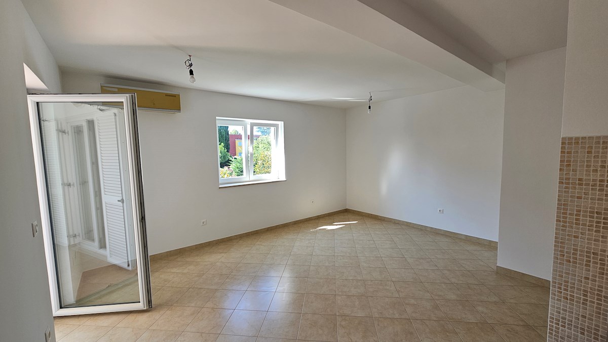 Immobili Istria, vendo appartamento, vicino il mare, Novigrad-Cittanova