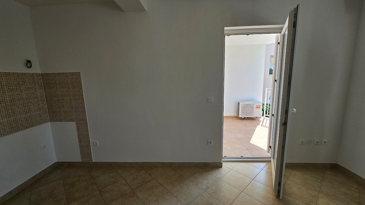 Immobili Istria, vendo appartamento, vicino il mare, Novigrad-Cittanova