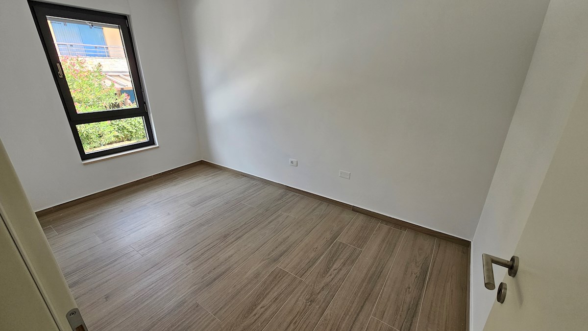 Immobili Istria, vendo apartamento moderno vicino il mare, dintorni Umag-Umago