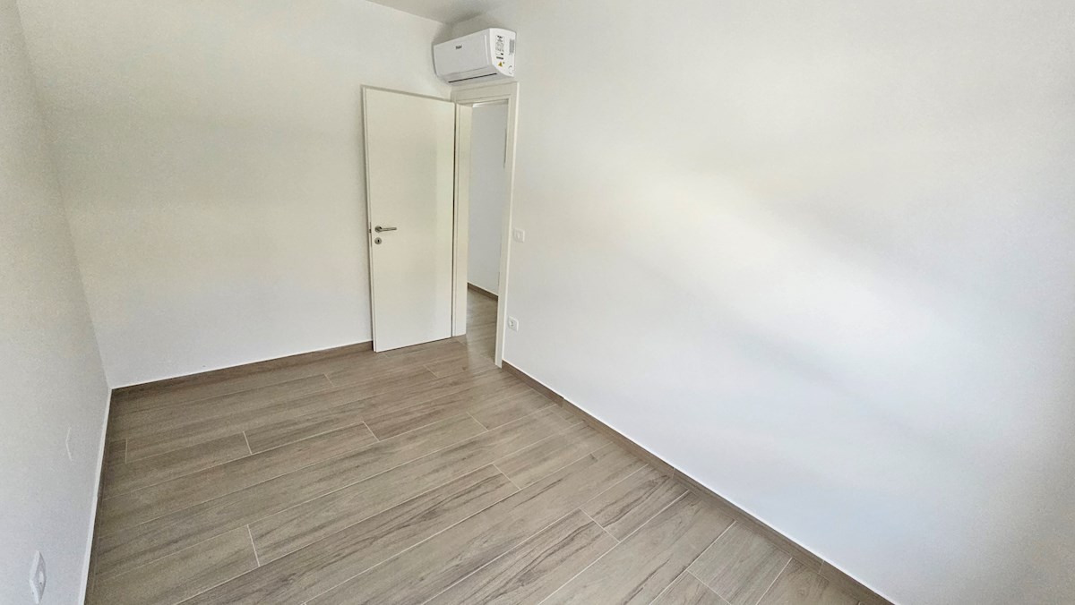 Immobili Istria, vendo apartamento moderno vicino il mare, dintorni Umag-Umago