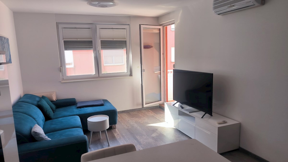 Appartamento vicino al mare e alla spiaggia a Cittanova con garage