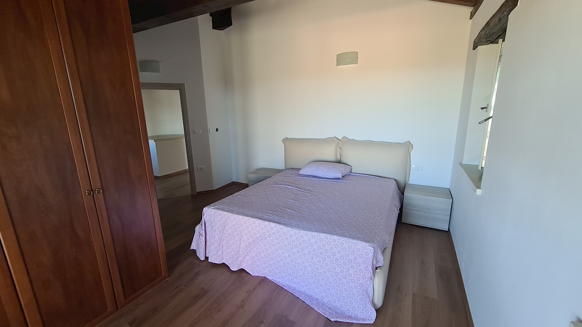 Immobili di lusso Istria, vendo casa di pietra, dintorni Poreč-Parenzo