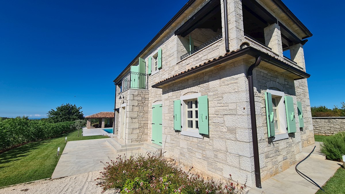 Immobili di lusso Istria, vendo casa di pietra, dintorni Poreč-Parenzo