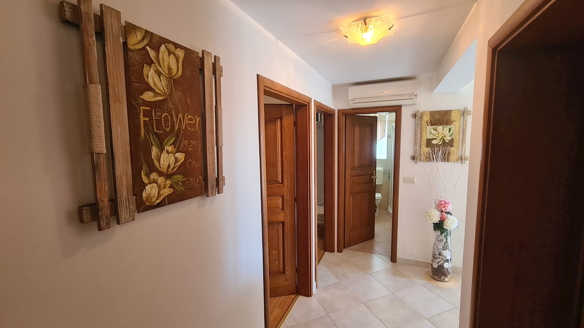 Immobili Istria, vendo appartamento con vista mare, Novigrad-Cittanova