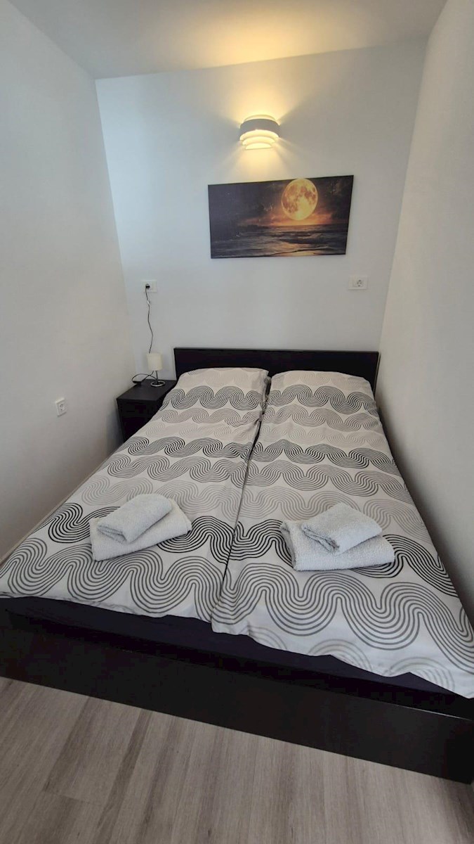 Immobili Istria, vendo appartamento, Novigrad, Mareda