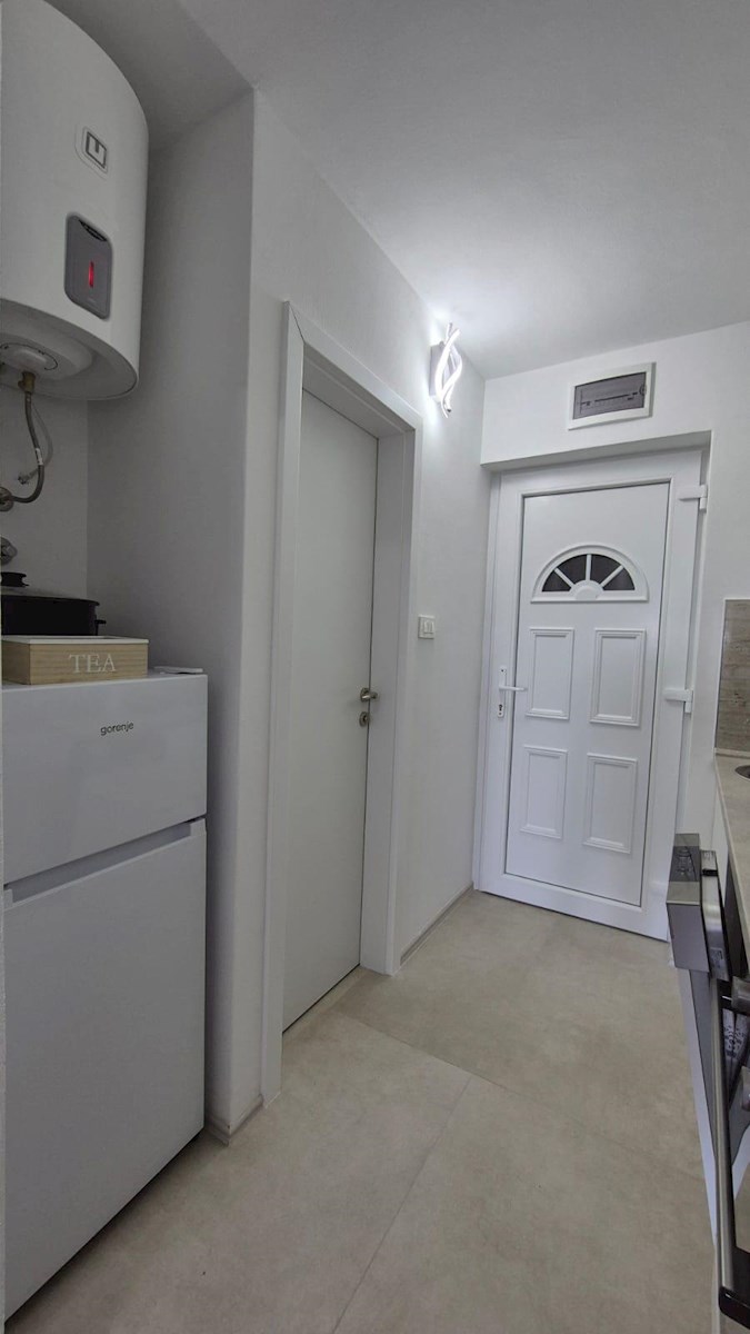 Immobili Istria, vendo appartamento, Novigrad, Mareda