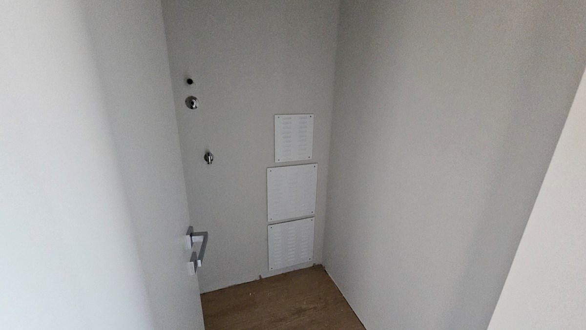 Immobili Istria, vendo appartamento, dintorni Umag-Umago