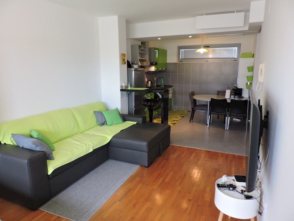 Immobili Istria, vendo appartamento, Novigrad-Cittanova, centro