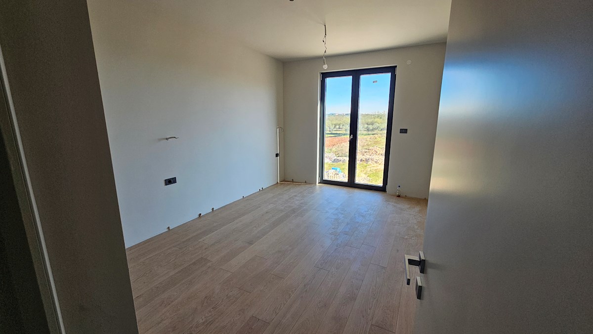 Immobili Istria, vendo appartamento, dintorni Umag-Umago