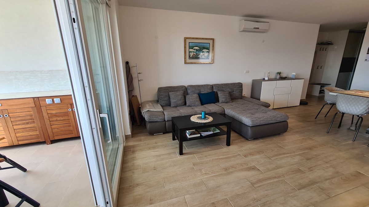 Immobili Istria, vendo appartamento con vista mare, Novigrad-Cittanova