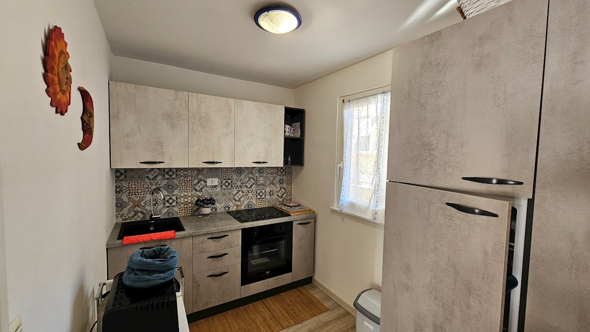 Immobili Istria, vendo appartamento, Novigrad-Cittanova, Mareda