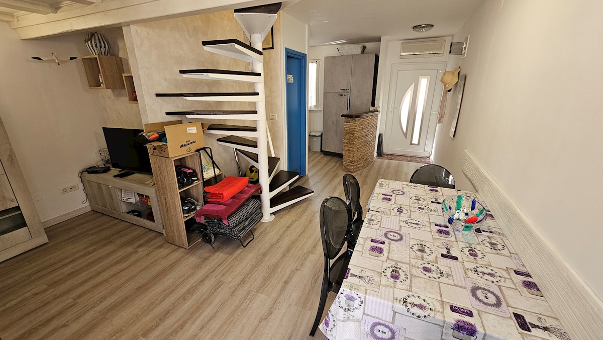 Immobili Istria, vendo appartamento, Novigrad-Cittanova, Mareda