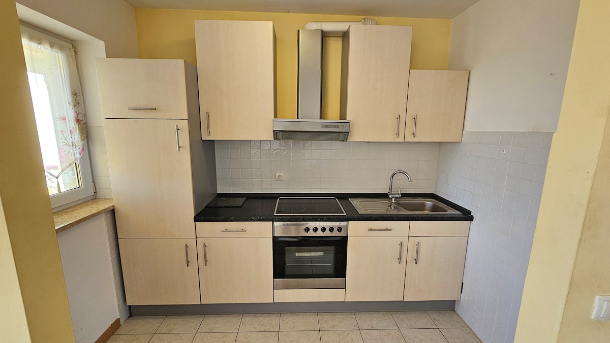 Immobili Istria, vendo appartamento, dintorni Novigrad-Cittanova