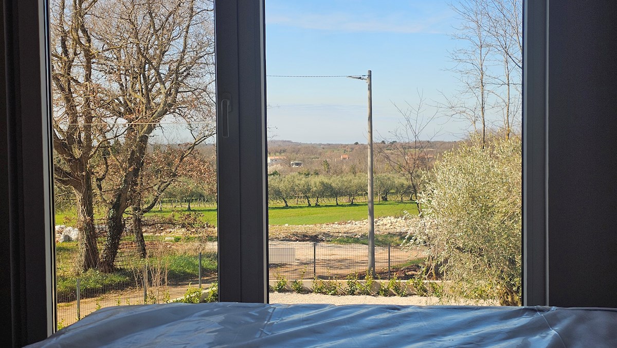 Casa moderna con piscina, sauna e vista mare