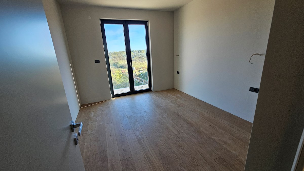 Immobili Istria, vendo appartamento, dintorni Umag-Umago
