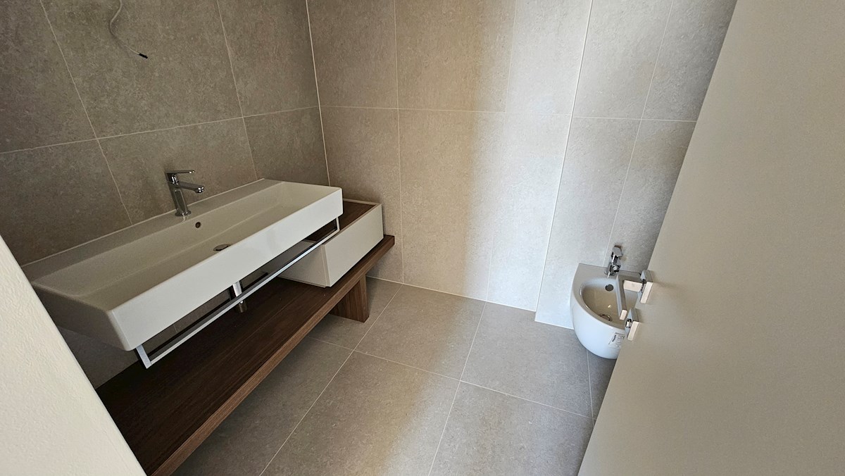 Immobili Istria, vendo appartamento, dintorni Umag-Umago