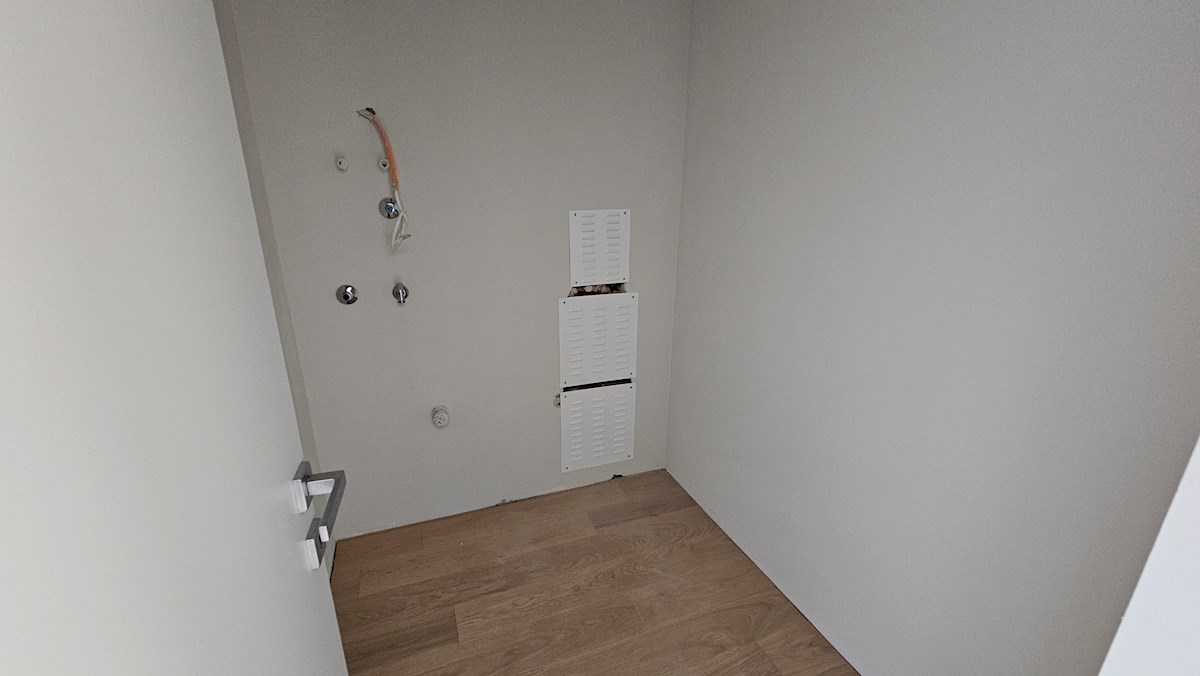 Immobili Istria, vendo appartamento, dintorni Umag-Umago
