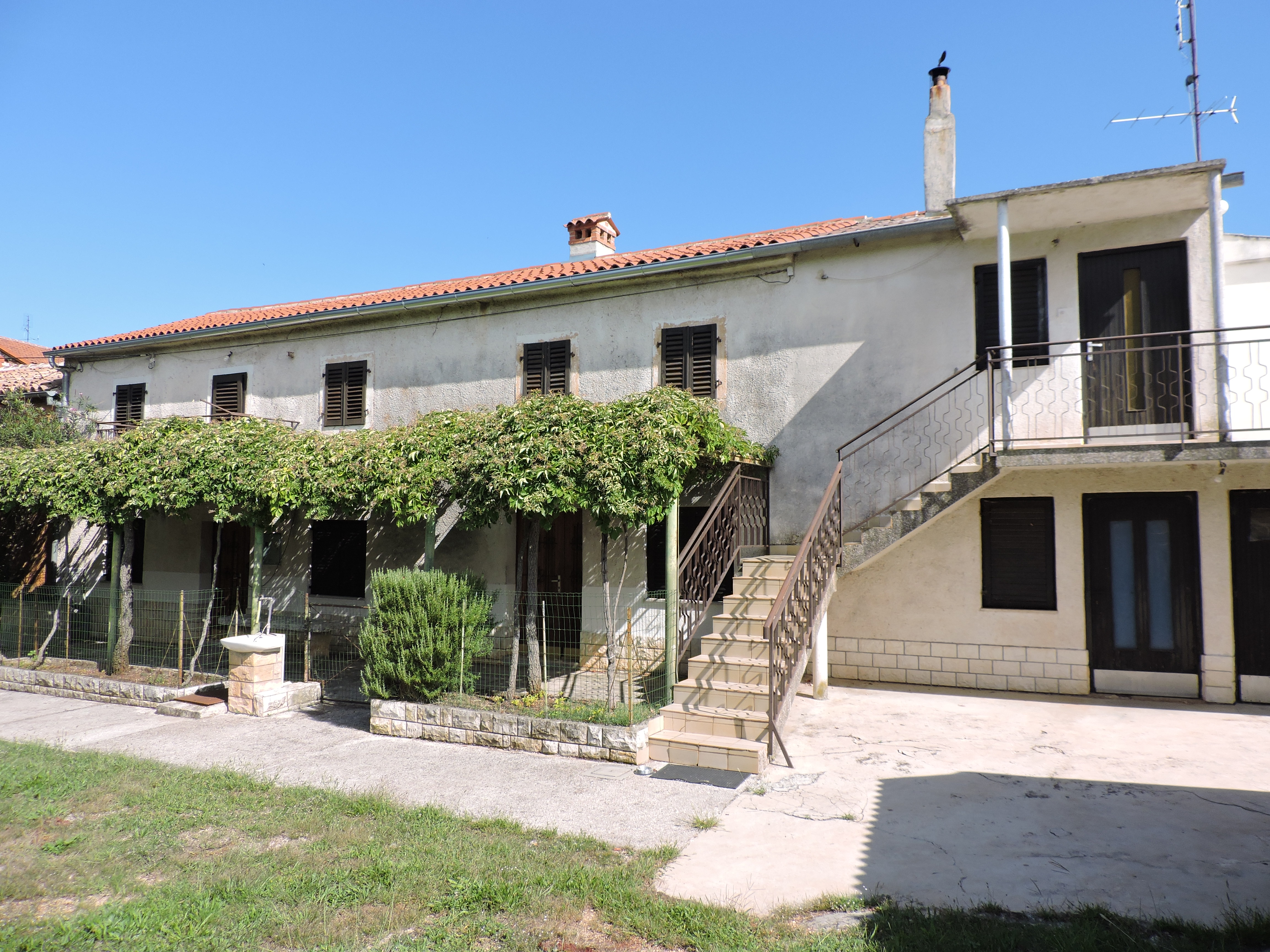 Immobili Istria, vendo casa di pietra, dintorni Buje - Buie