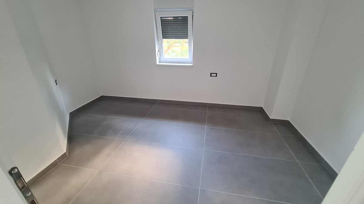Immobili Istria, vendo appartamento, Umag, Savudrija