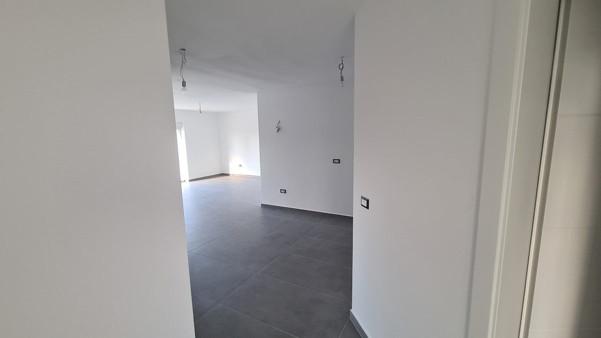 Immobili Istria, vendo appartamento, Umag, Savudrija
