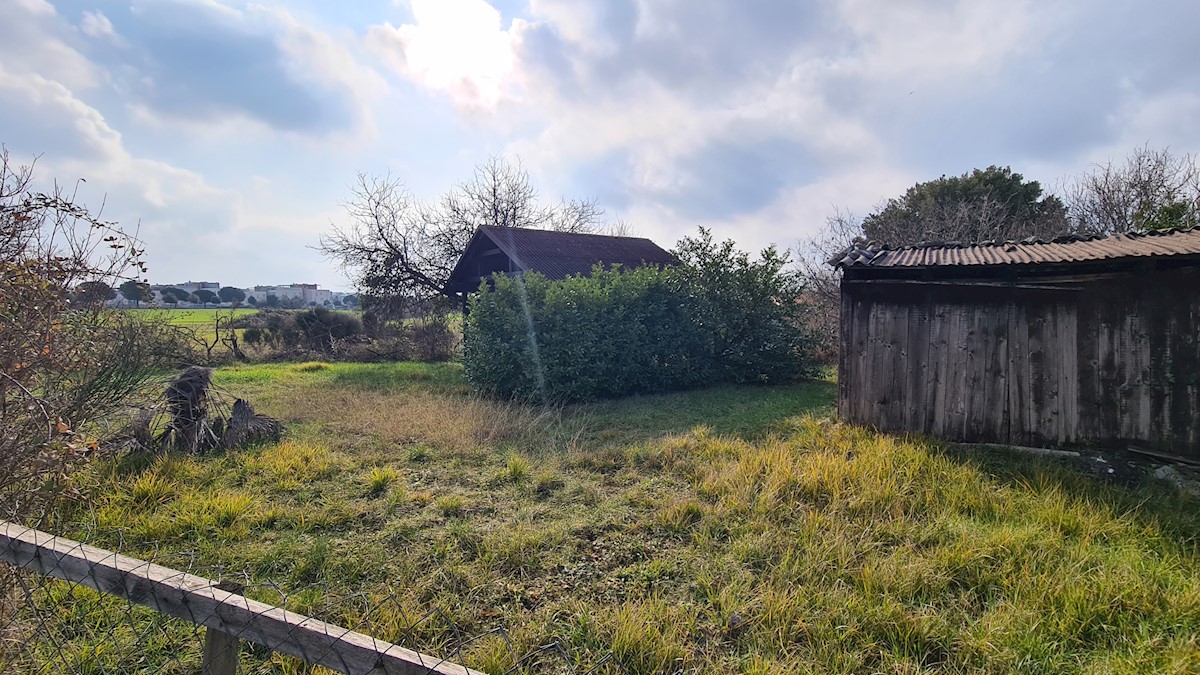 Immobiliare Istria, vendo terreno edificabile, Novigrad