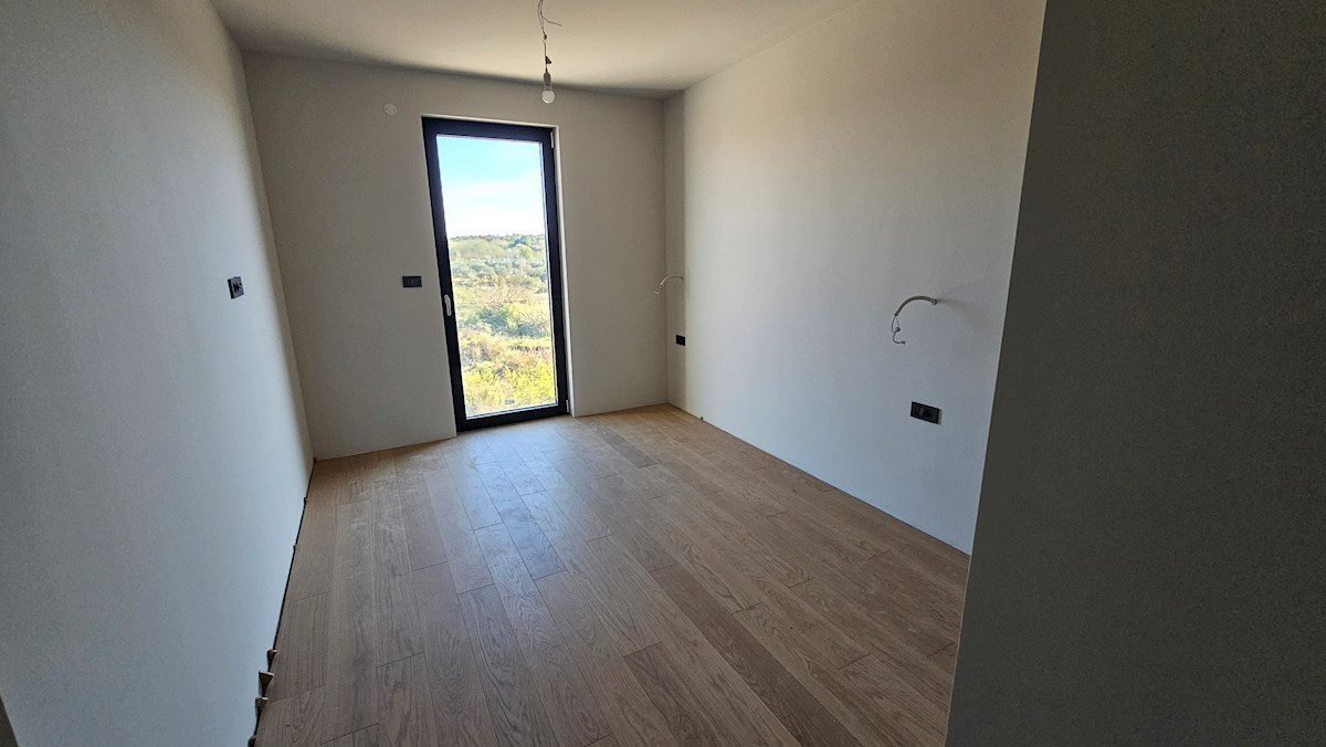 Immobili Istria, vendo appartamento, dintorni Umag-Umago