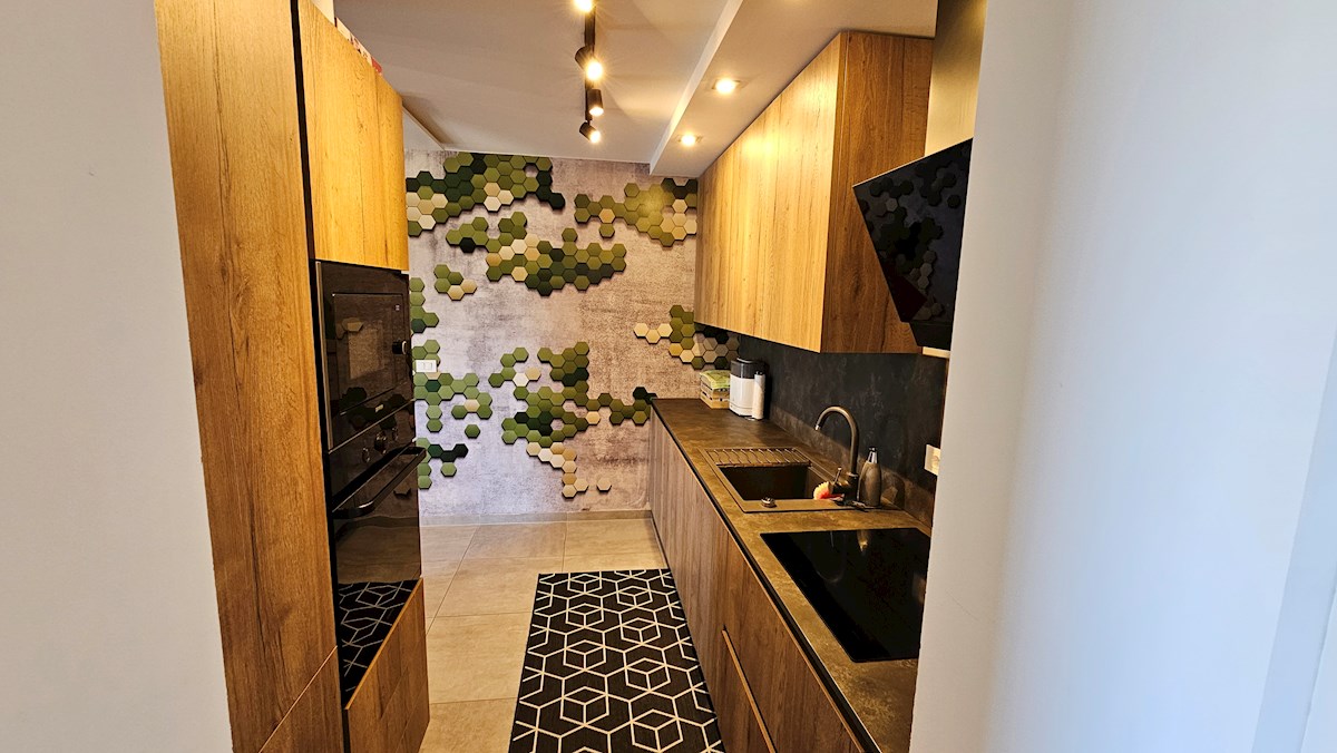 Immobili Istria, vendo appartamento in centro di Cittanova-Novigrad