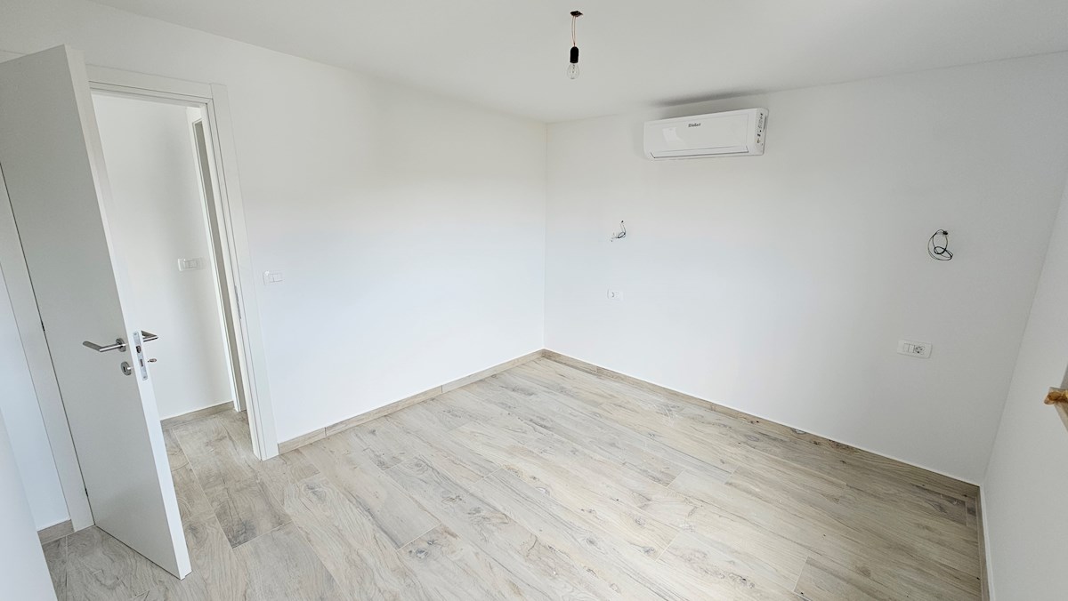 Immobili Istria, vendo apartamento moderno vicino il mare, dintorni Umag-Umago