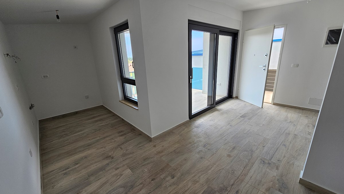 Immobili Istria, vendo apartamento moderno vicino il mare, dintorni Umag-Umago