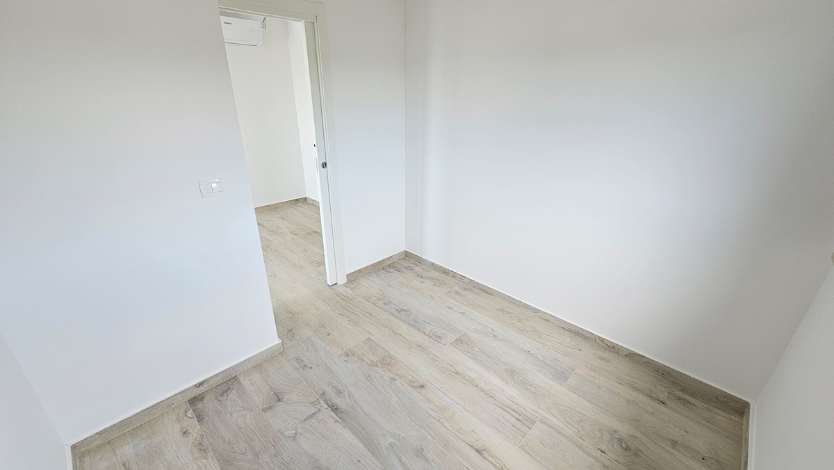 Immobili Istria, vendo apartamento moderno vicino il mare, dintorni Umag-Umago