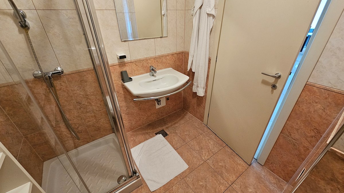 Prima fila sul mare – Centro di Novigrad