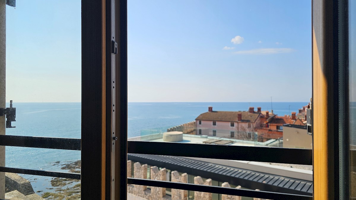 Prima fila sul mare – Centro di Novigrad