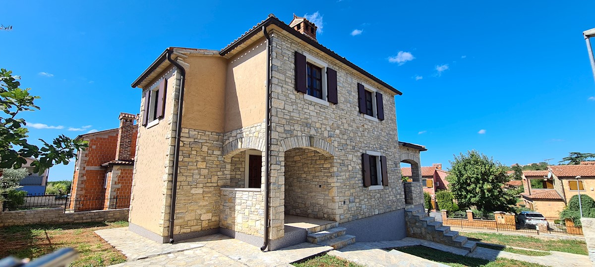 Immobili Istria, vendo casa di pietra, dintorni Poreč-Parenzo