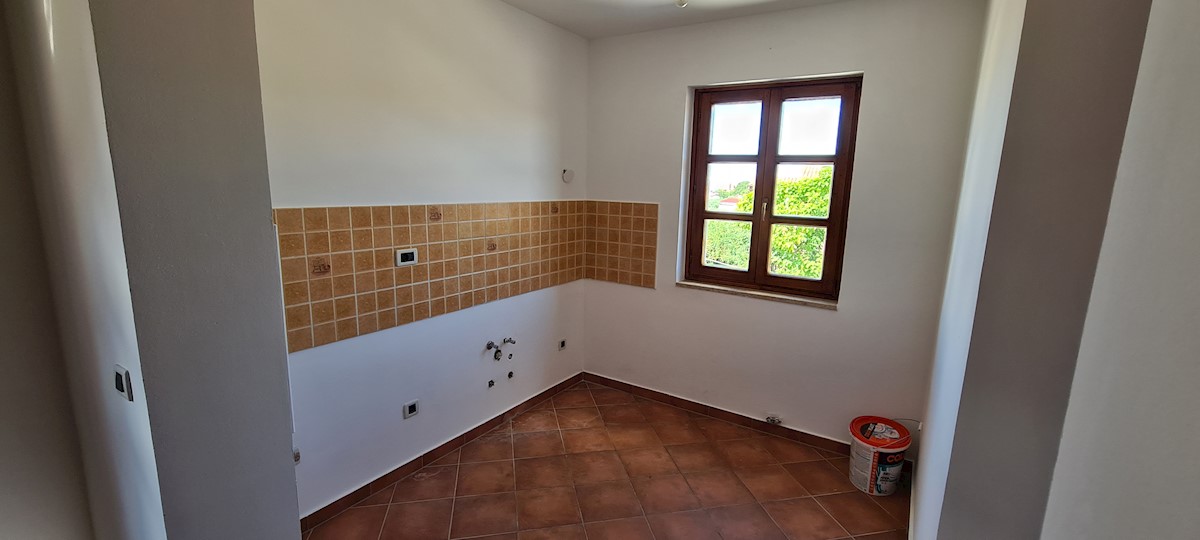 Immobili Istria, vendo casa di pietra, dintorni Poreč-Parenzo