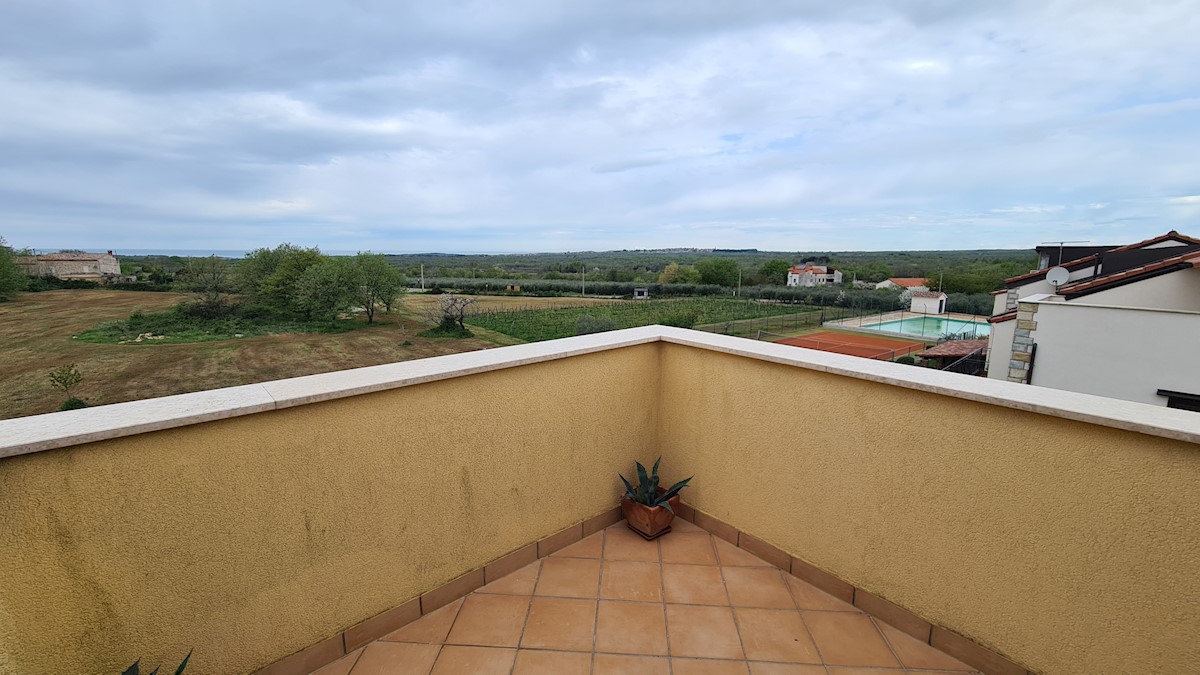 Immobili Istria, vendo appartamento con vista mare, Poreč - Parenzo, dintorni