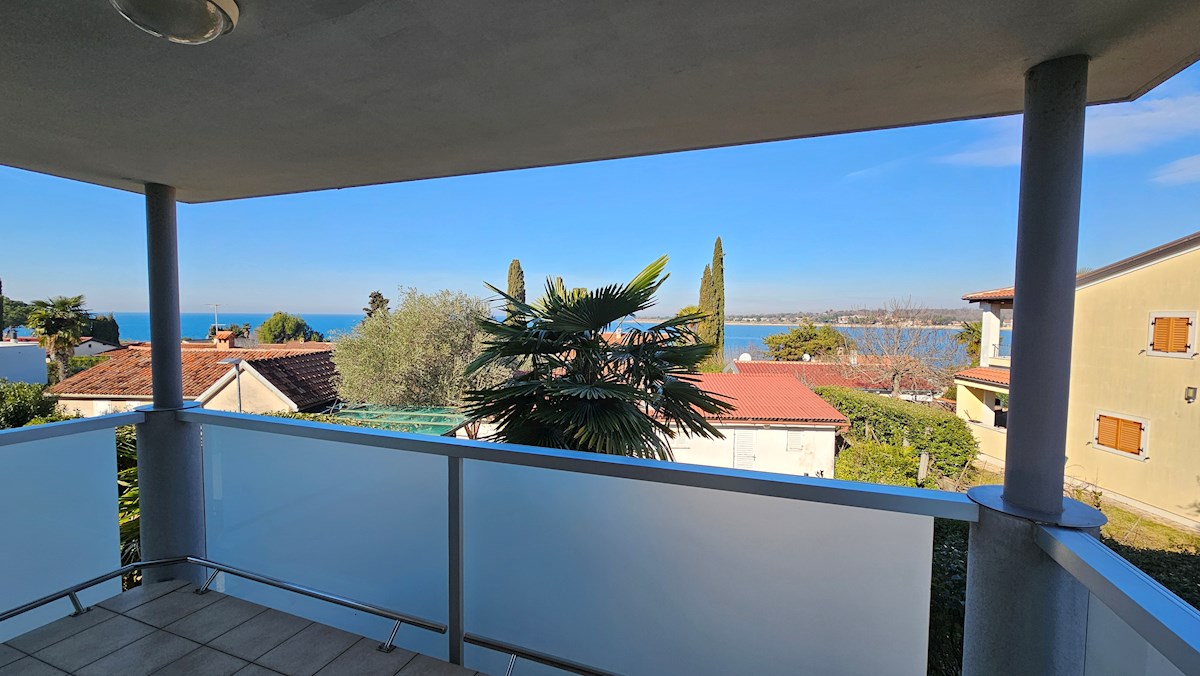 Immobili Istria, vendo casa con vista mare, vicino a Novigrad