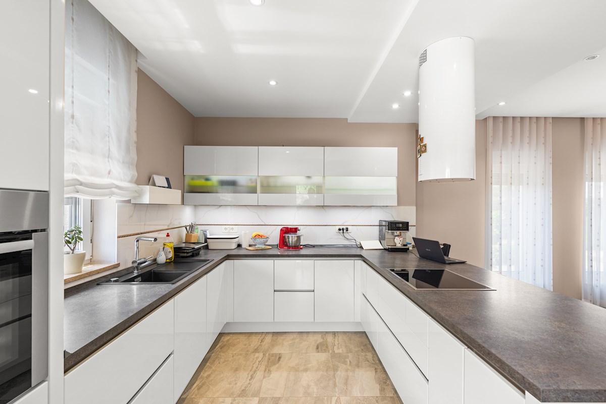 Immobili in Istria, vendo casa, Novigrad-Cittanova