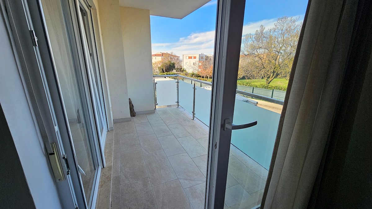 Immobili Istria, vendo appartamento con terrazzo sul tetto, Novigrad-Cittanova