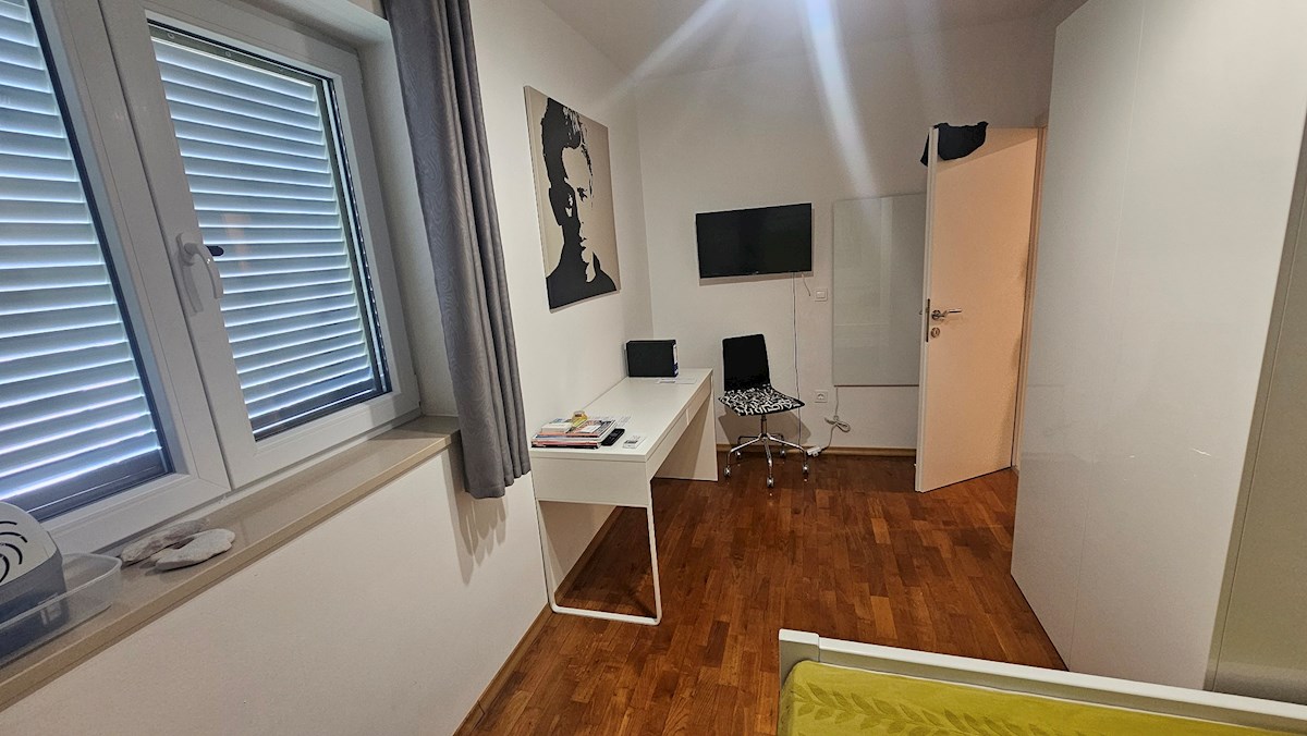 Immobili Istria, vendo appartamento, vicino il mare, Novigrad-Cittanova